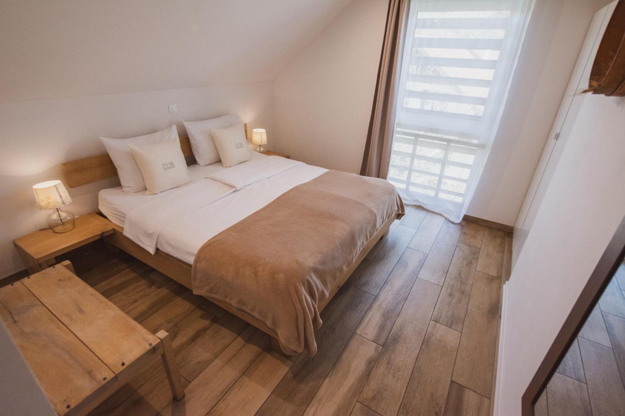 Pr'Fik Apartments Kranj Room photo